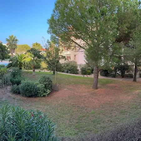 L Eden Et Piscine 53 M2 Apartment
